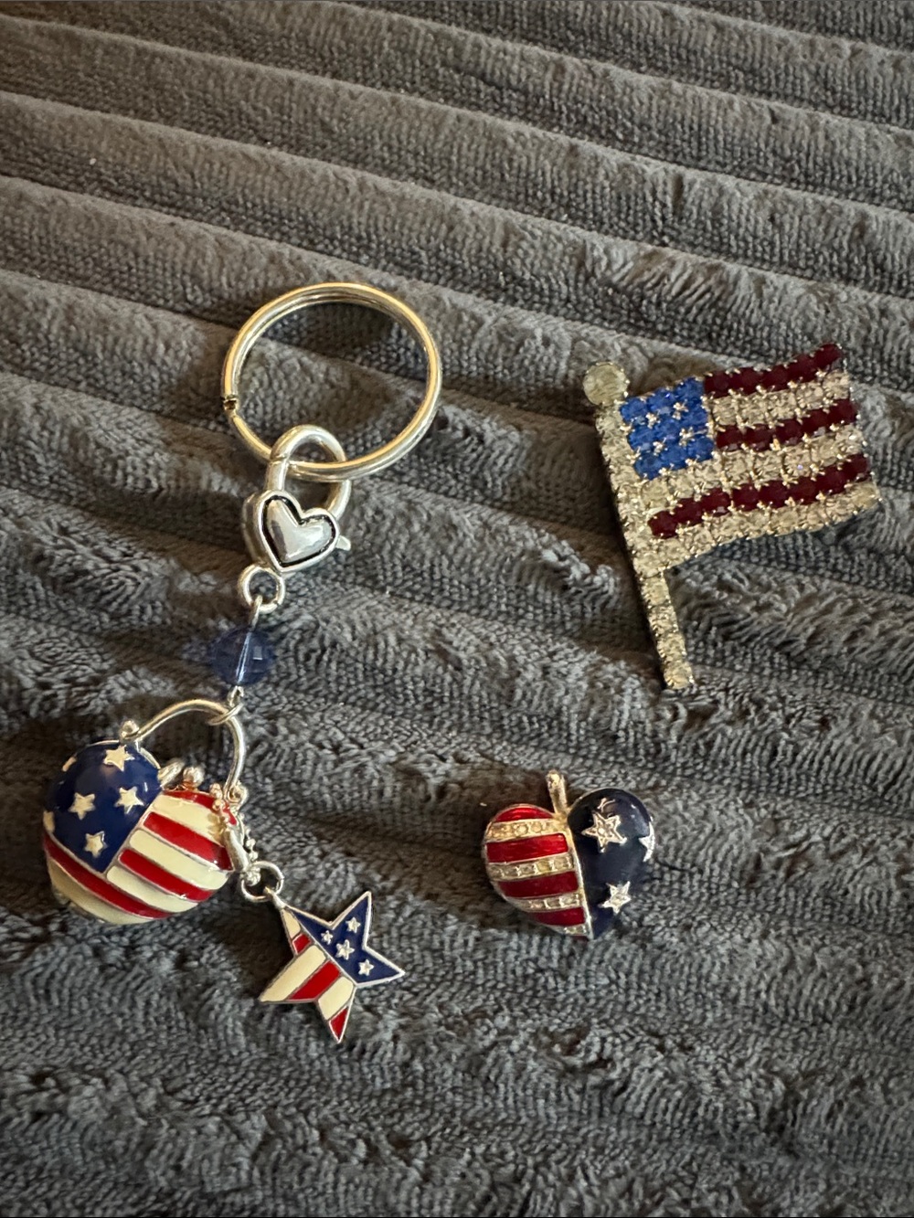 Vintage patriotic jewelry lot